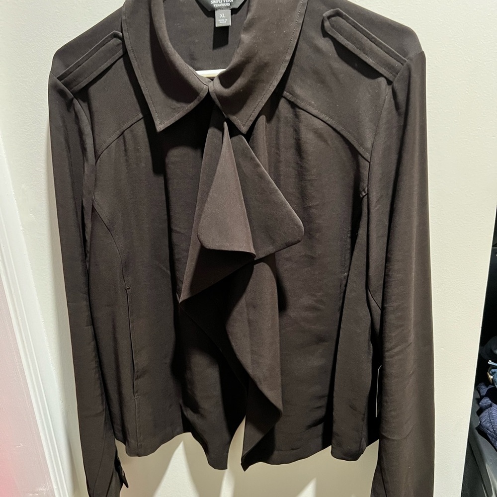 Beautiful Simply Vera Wang Jacket with one snap under the collar.